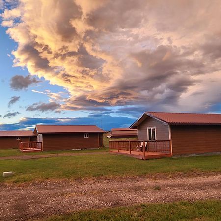 موتيل East Glacier Park Village سيركيل آر موتل المظهر الخارجي الصورة