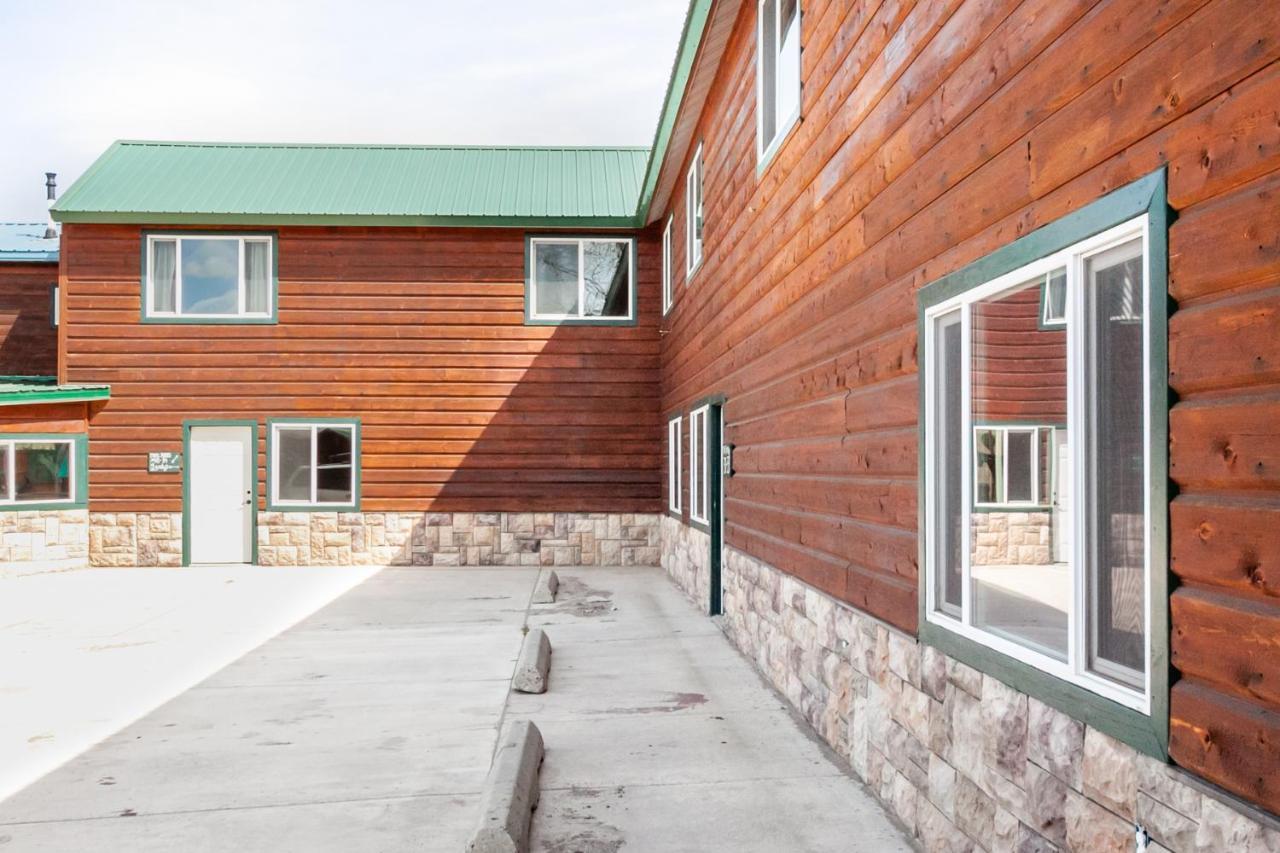 موتيل East Glacier Park Village سيركيل آر موتل المظهر الخارجي الصورة