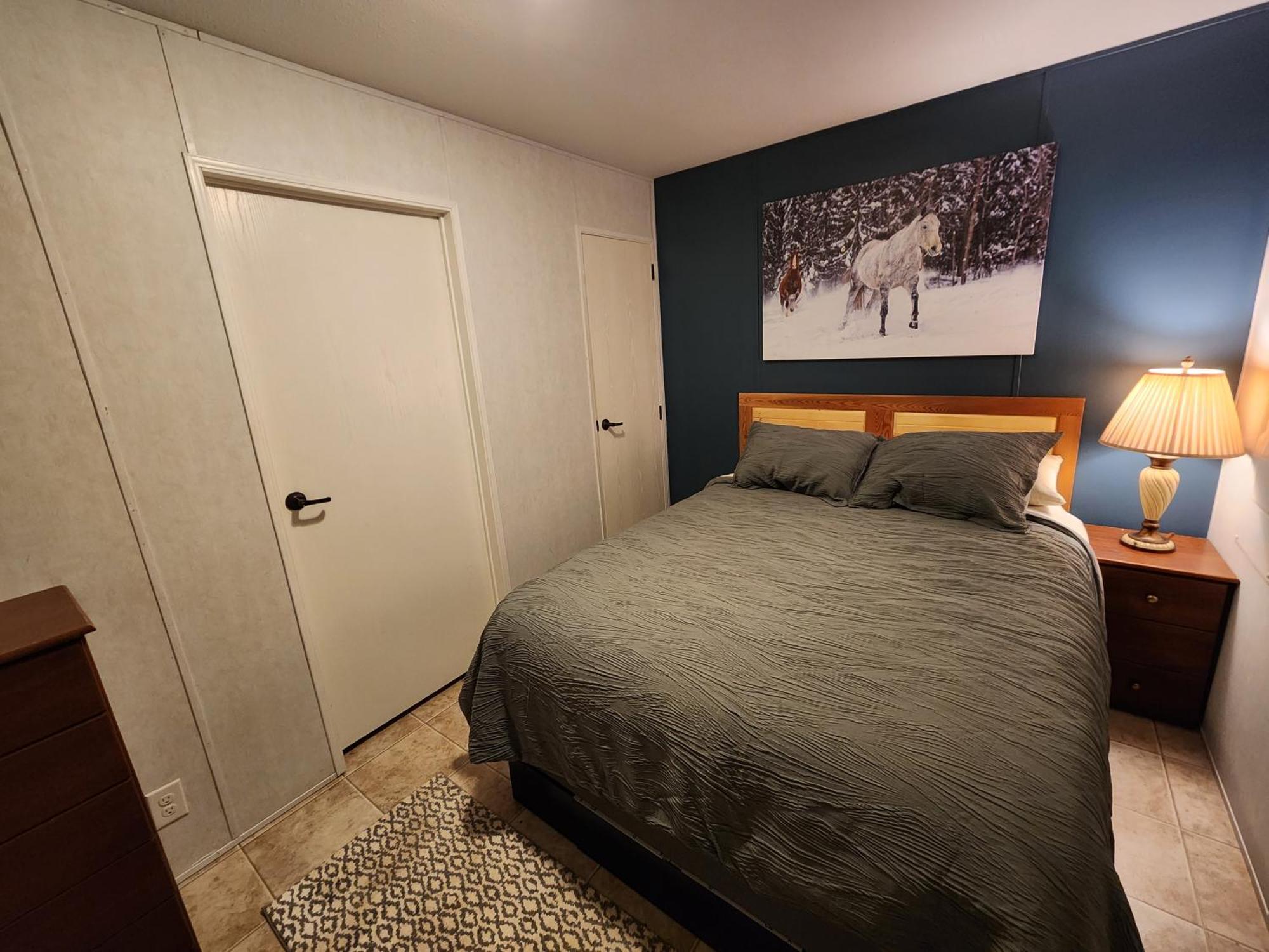 موتيل East Glacier Park Village سيركيل آر موتل المظهر الخارجي الصورة
