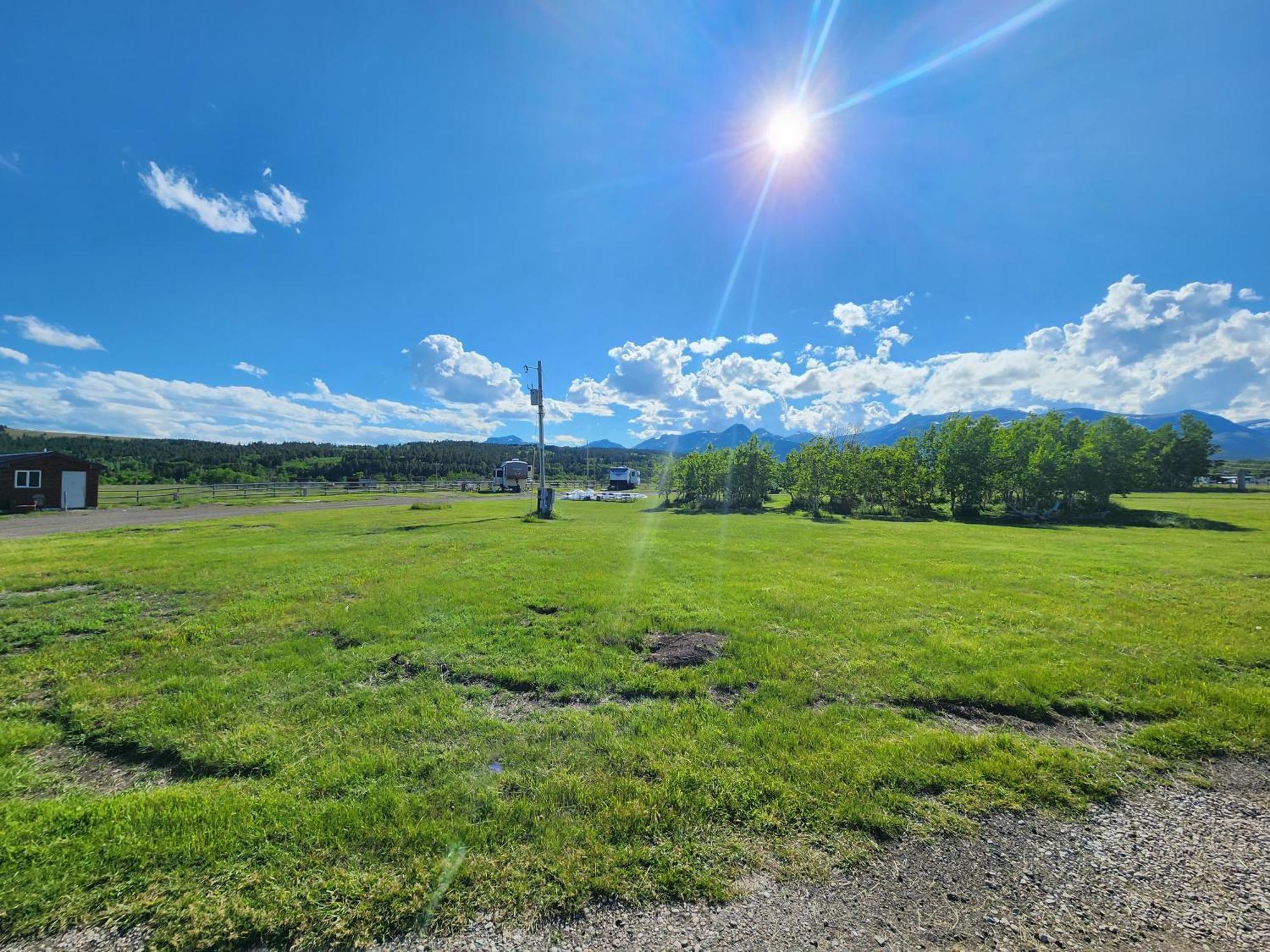 موتيل East Glacier Park Village سيركيل آر موتل المظهر الخارجي الصورة