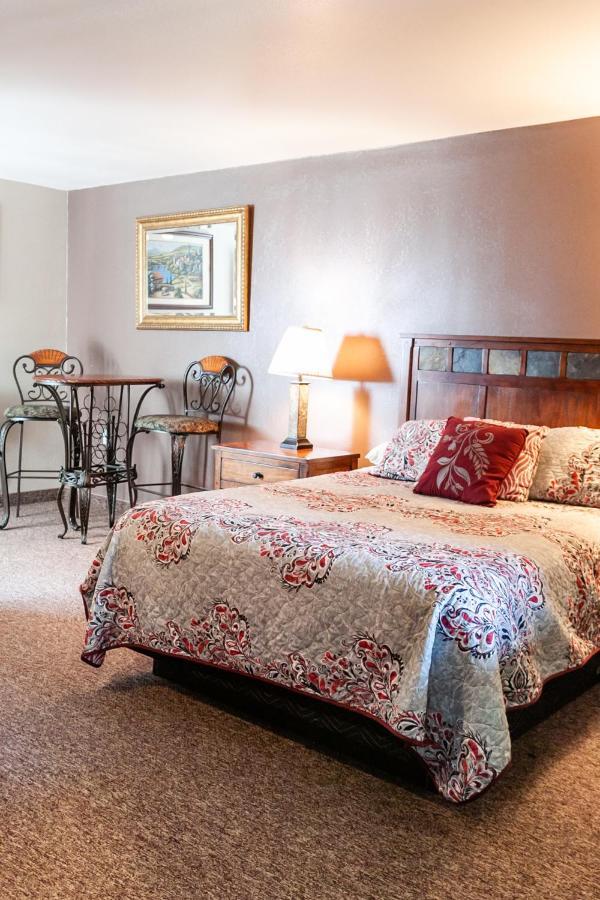 موتيل East Glacier Park Village سيركيل آر موتل المظهر الخارجي الصورة
